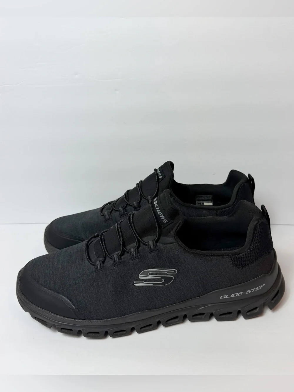 Skechers Glide-Step Wide Fit Black Sneakers Men's US 13